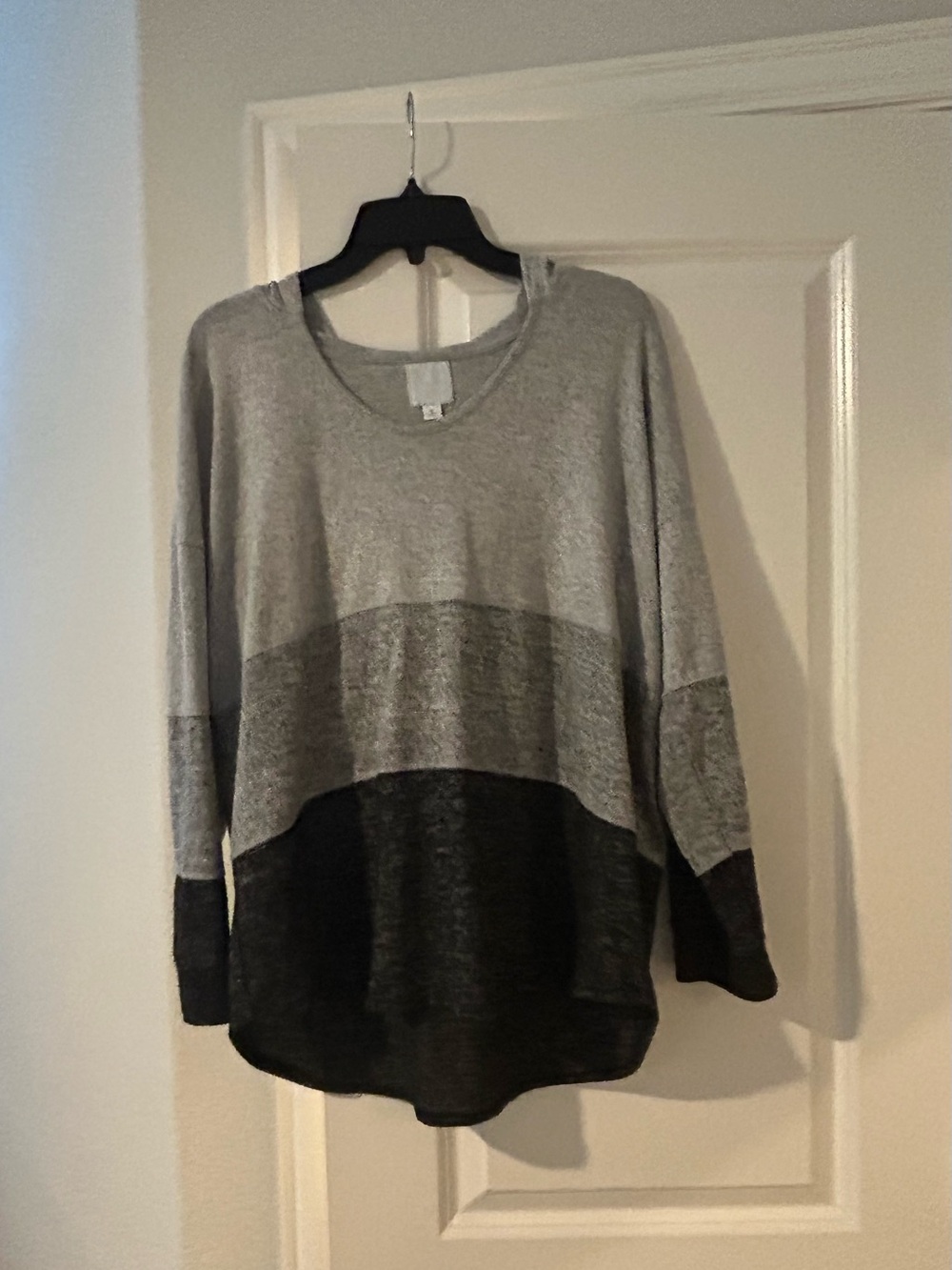 Ladies Two-Tone Gray & Black Hooded Knit Pullover